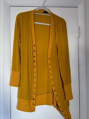 Lightweight Mustard Yellow Snap-Front Women's Cardigan